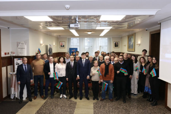 Tallində Azərbaycan icması ilə görüş keçirilib - FOTO